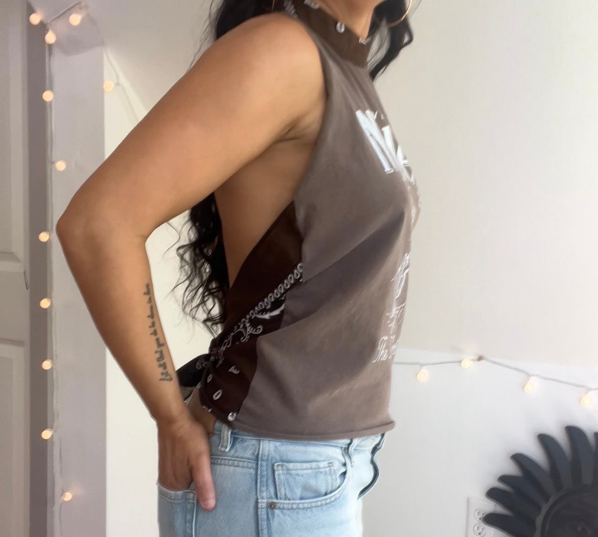 Modelo (L)